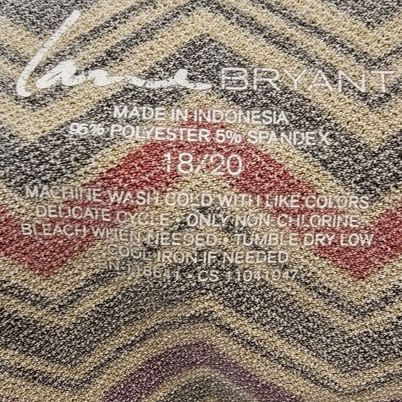 Lane Bryant Sleeveless Gathered Neckline Top Size 18-20 - Picture 4 of 7